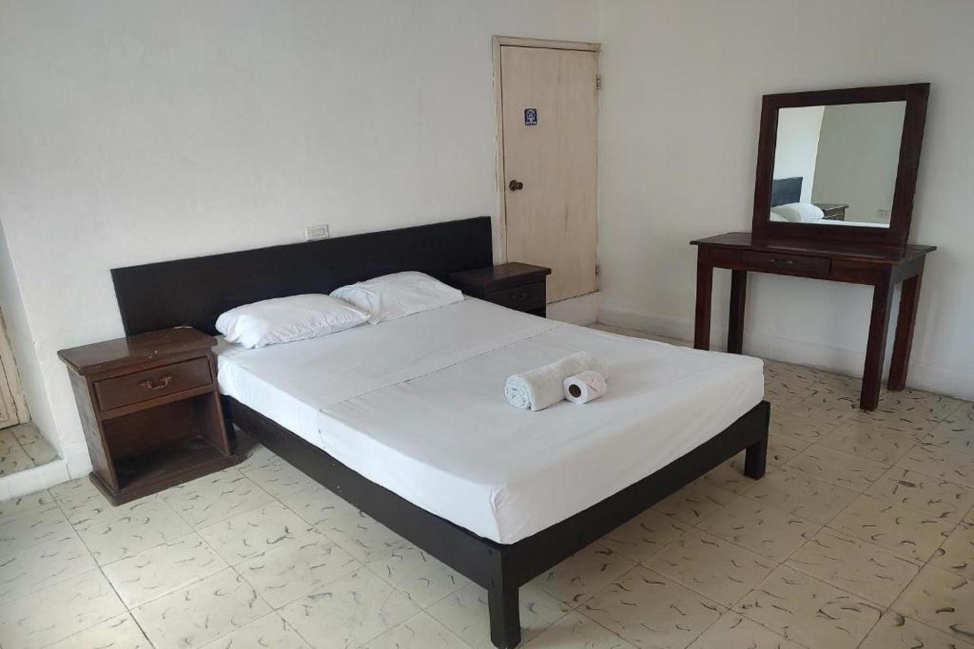 Oyo Hotel Colibri Четумал Екстериор снимка