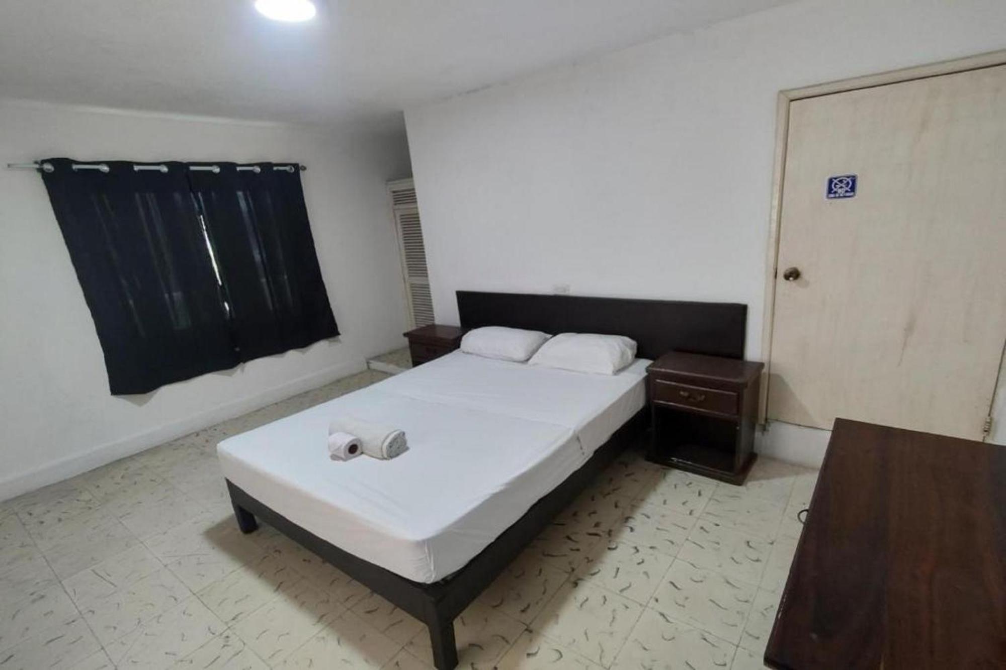Oyo Hotel Colibri Четумал Екстериор снимка